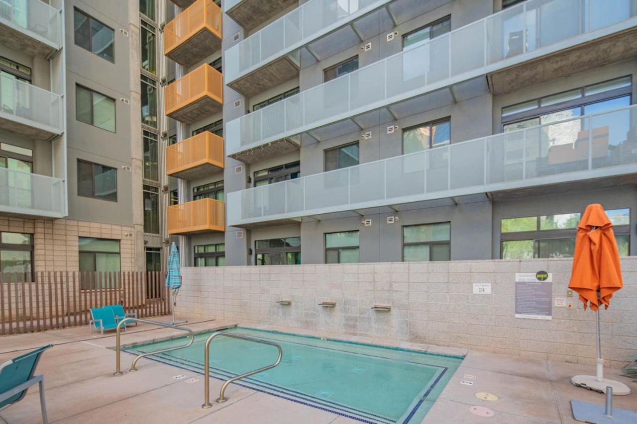 Chic 1bd - Downtown - Gym, Pool, Parking