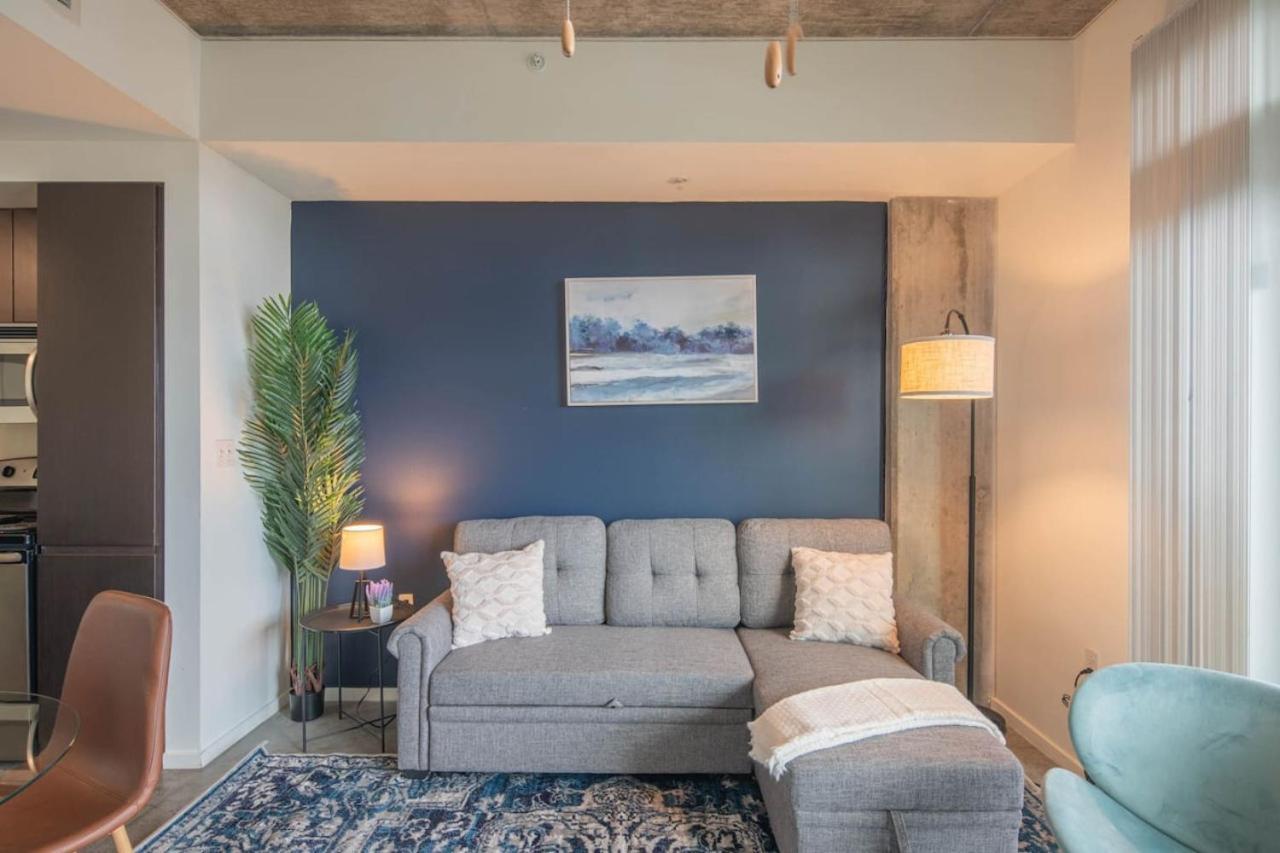Apartment Chic 1bd - Downtown - Gym, Pool, Parking *