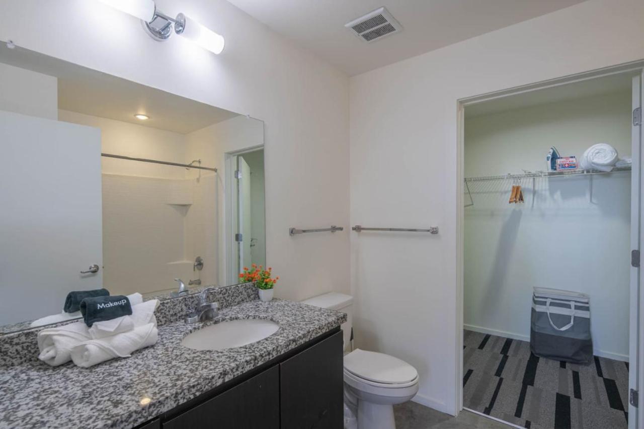 Apartment Chic 1bd - Downtown - Gym, Pool, Parking *