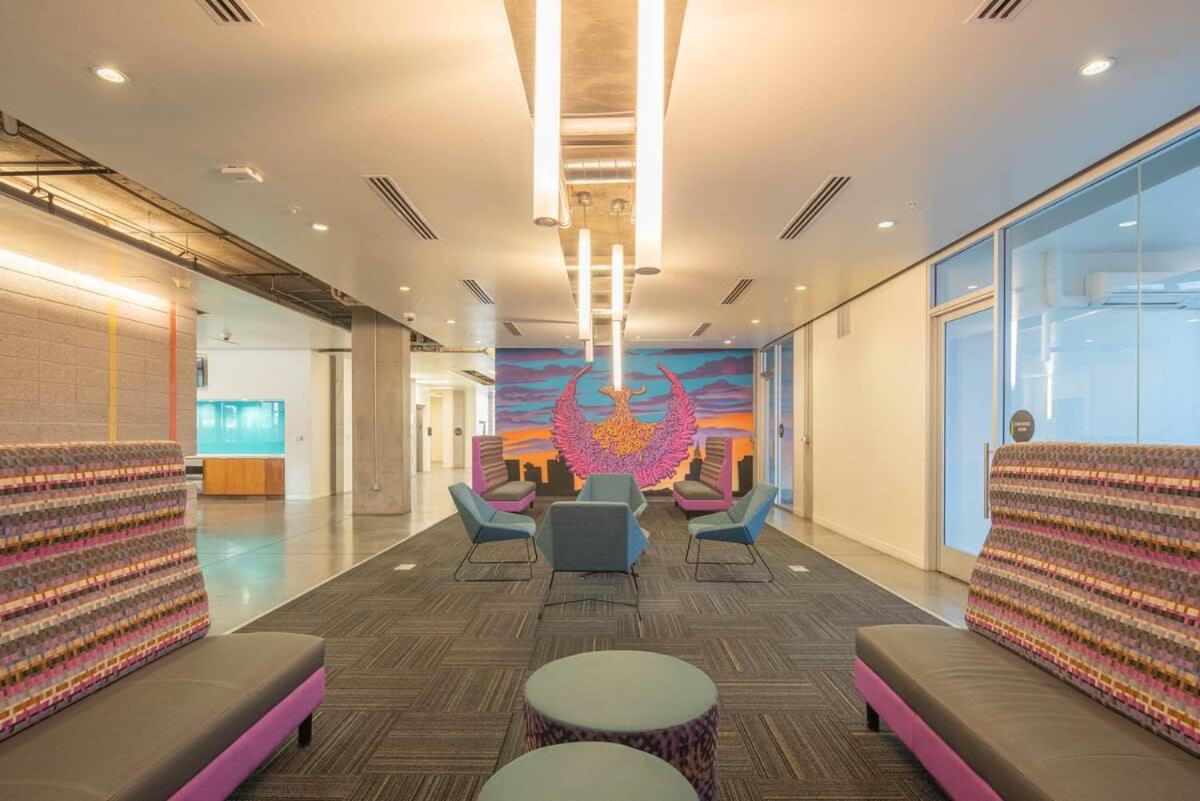 Chic 1bd - Downtown - Gym, Pool, Parking