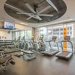 Chic 1Bd - Central Downtown - Gym, Pool, Parking